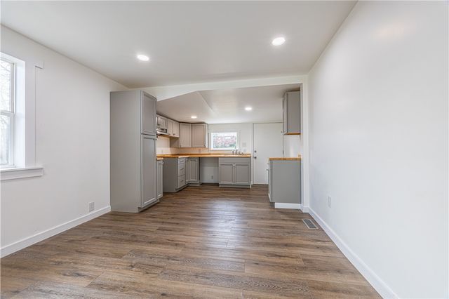 156 Park Ave, North Union Twp, PA 15401