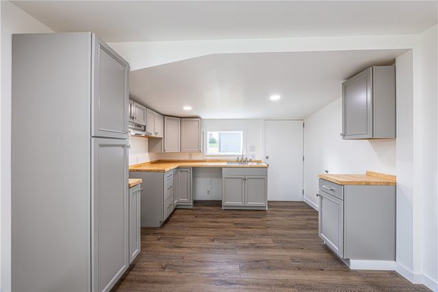 156 Park Ave, North Union Twp, PA 15401