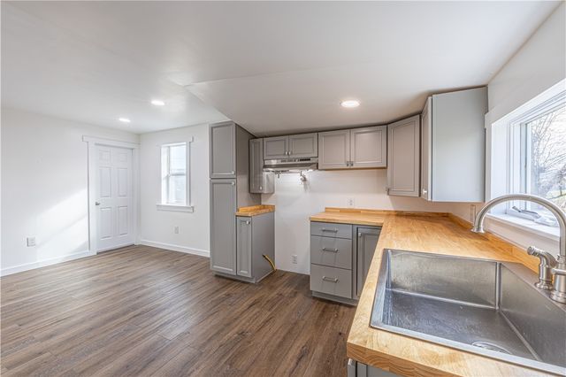 156 Park Ave, North Union Twp, PA 15401