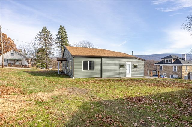 156 Park Ave, North Union Twp, PA 15401