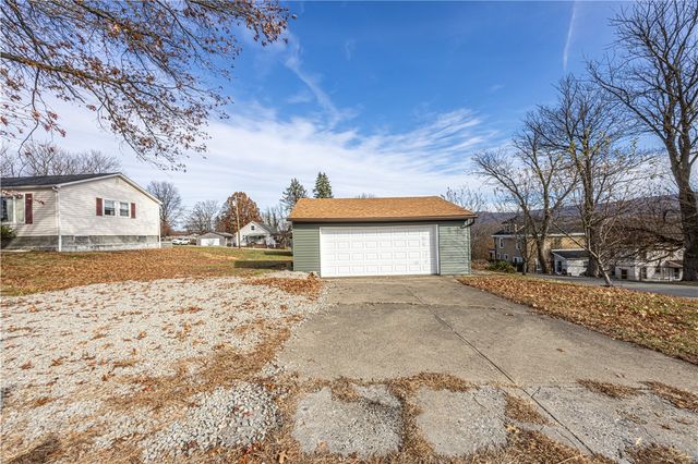 156 Park Ave, North Union Twp, PA 15401