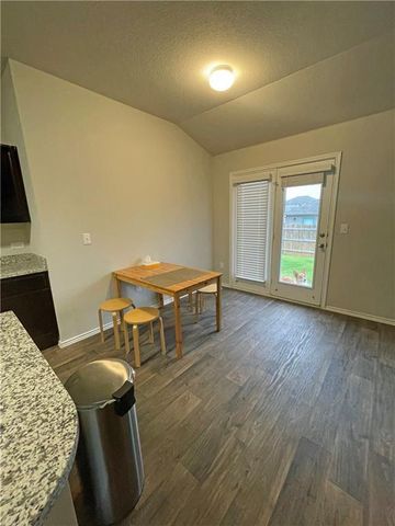 5825 Shanjia DR, Austin, TX 78724