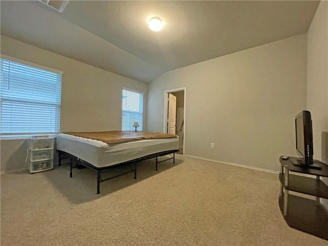 5825 Shanjia DR, Austin, TX 78724