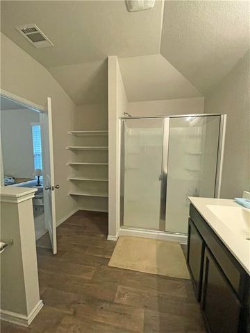 5825 Shanjia DR, Austin, TX 78724