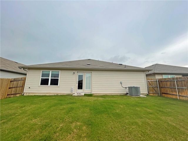 5825 Shanjia DR, Austin, TX 78724