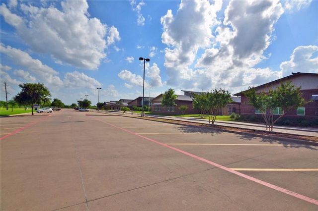 5825 Shanjia DR, Austin, TX 78724