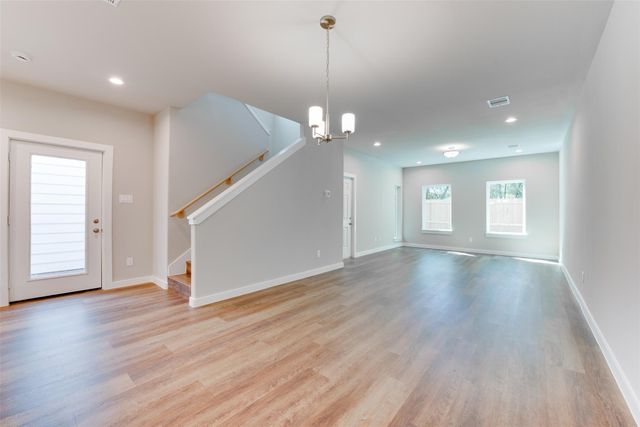 6619 Ezzard Charles Lane, Houston, TX 77091