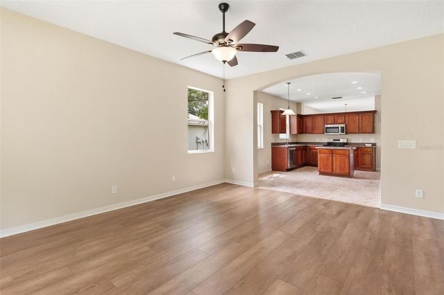 3360 CREEK RUN LANE, Eustis, FL 32736