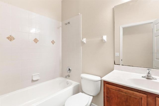 3360 CREEK RUN LANE, Eustis, FL 32736