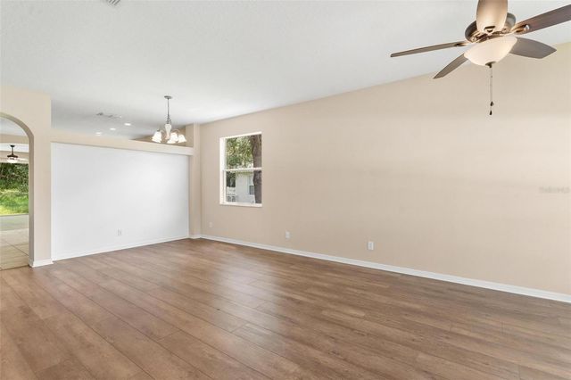 3360 CREEK RUN LANE, Eustis, FL 32736