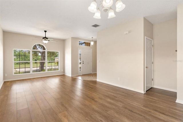3360 CREEK RUN LANE, Eustis, FL 32736