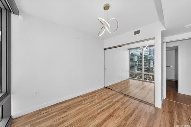 1001 queen Street 2604, Honolulu, HI 96814