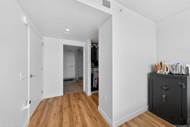 1001 queen Street 2604, Honolulu, HI 96814