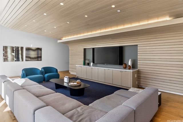 1001 queen Street 2604, Honolulu, HI 96814