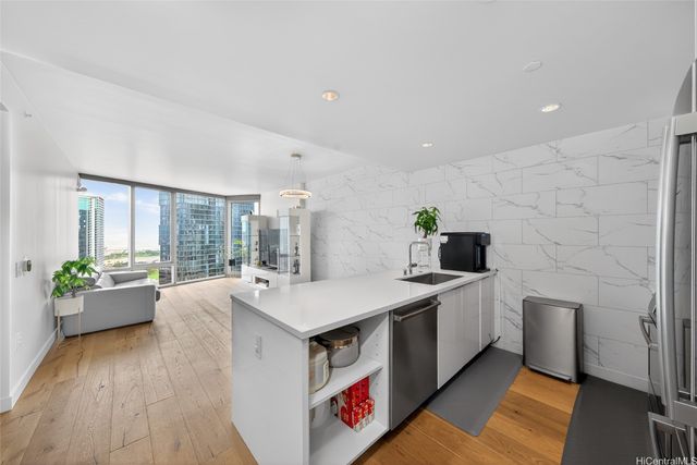 1001 queen Street 2604, Honolulu, HI 96814