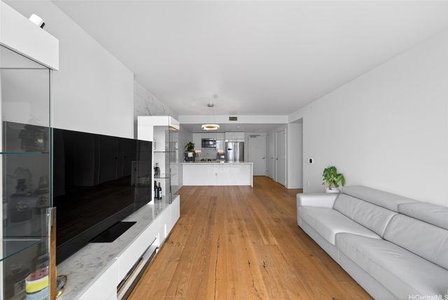 1001 queen Street 2604, Honolulu, HI 96814