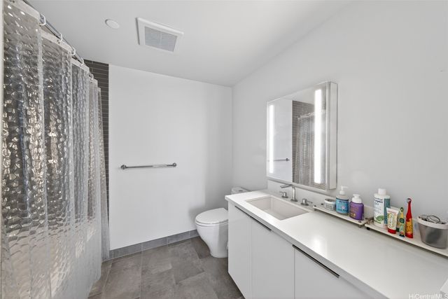 1001 queen Street 2604, Honolulu, HI 96814