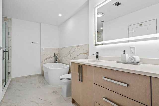 21 Stratford Drive E C, Boynton Beach, FL 33436