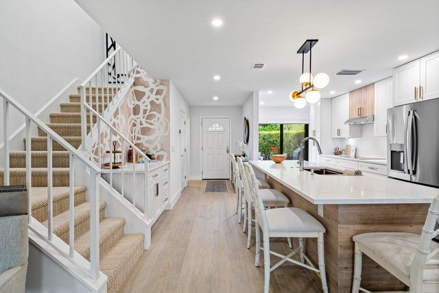 21 Stratford Drive E C, Boynton Beach, FL 33436