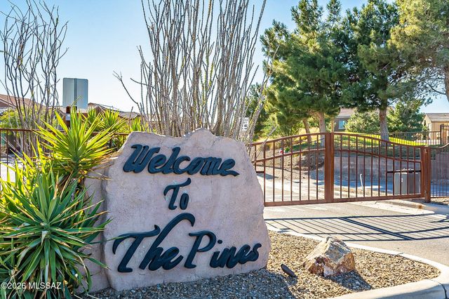 8753 N Mugho Pine Trail, Tucson, AZ 85743