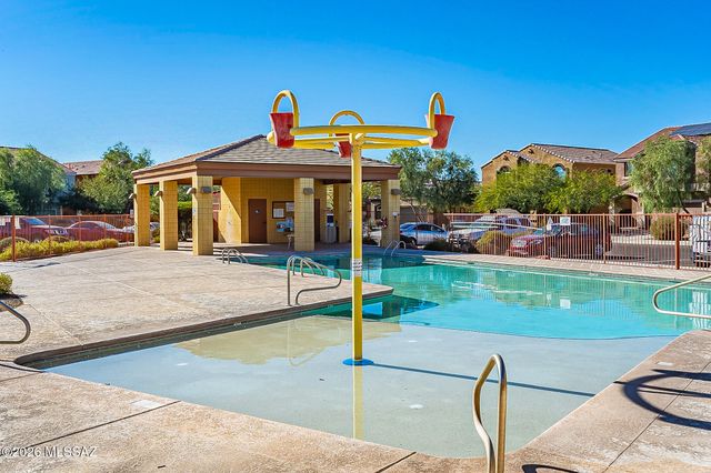 8753 N Mugho Pine Trail, Tucson, AZ 85743