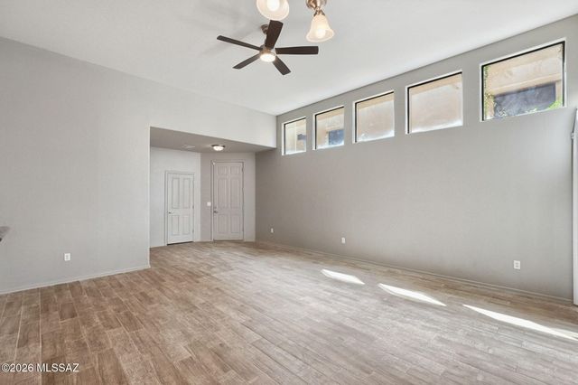8753 N Mugho Pine Trail, Tucson, AZ 85743