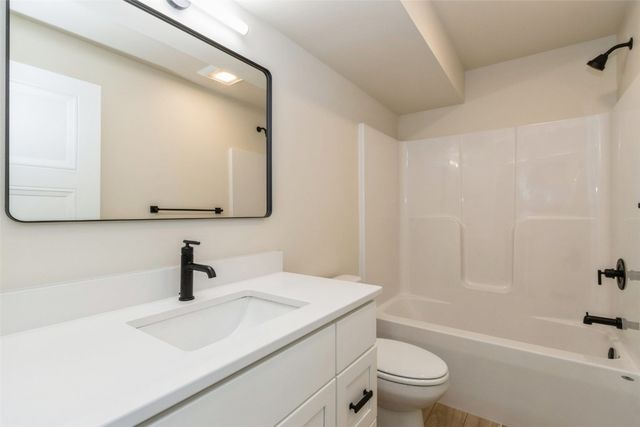 750 Chamberlin Lane, North Liberty, IA 52317