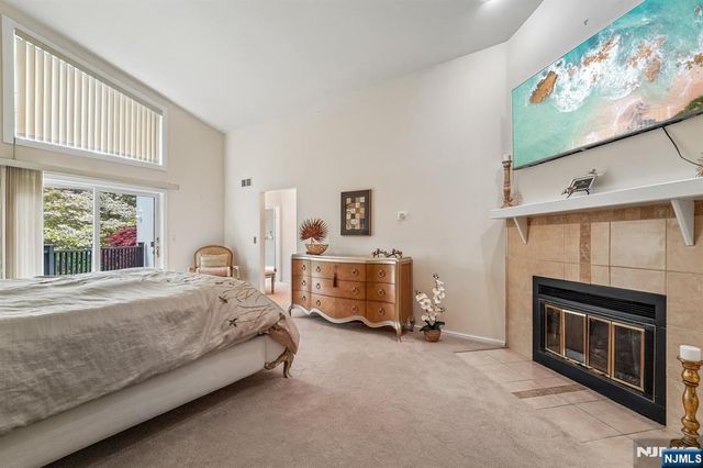 8 Union Hill Road, Denville Township, NJ 07834
