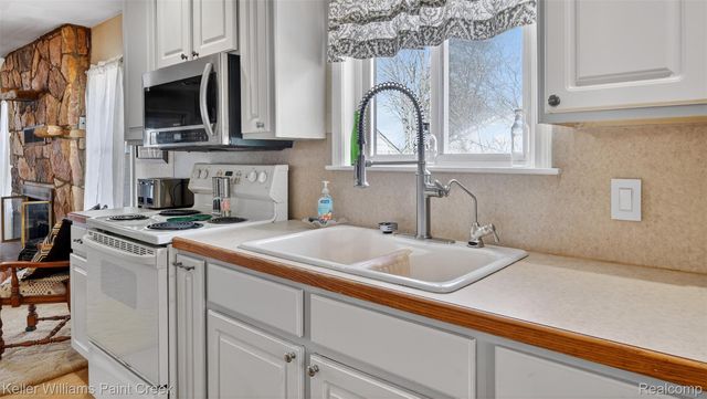 2695 Lakeshore Drive, Secord Township, MI 48624