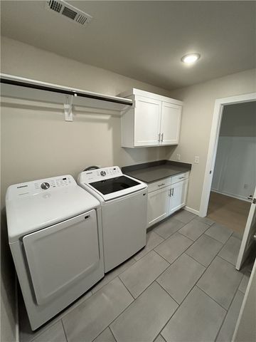 510 S Wagon Wheel Avenue, Fayetteville, AR 72704