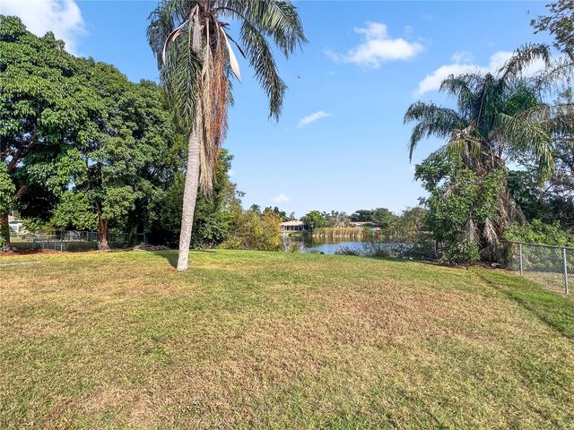 3405 MCINTOSH ROAD, Sarasota, FL 34232