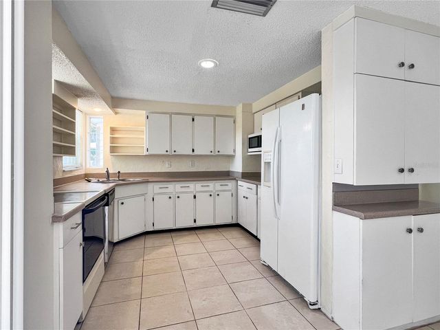 3405 MCINTOSH ROAD, Sarasota, FL 34232