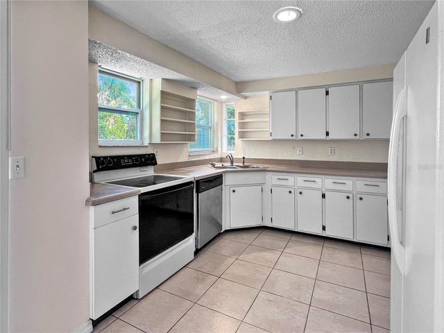 3405 MCINTOSH ROAD, Sarasota, FL 34232