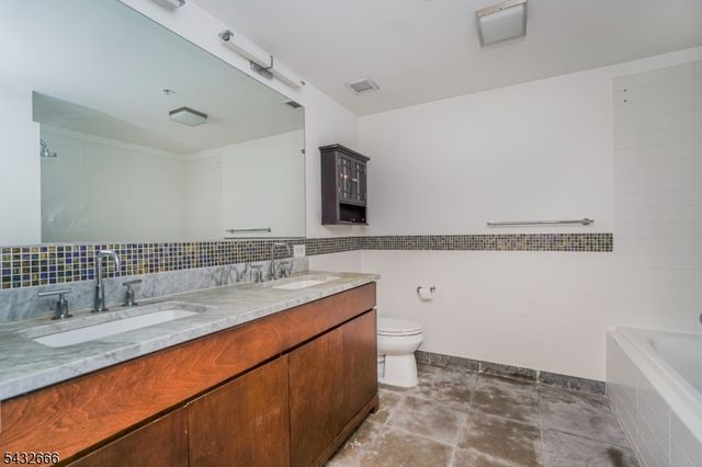 88 Morgan St 3701, Jersey City, NJ 07302