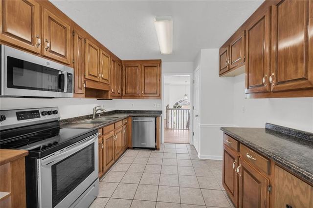 1170 Robert Pointe Way SE, Lawrenceville, GA 30045