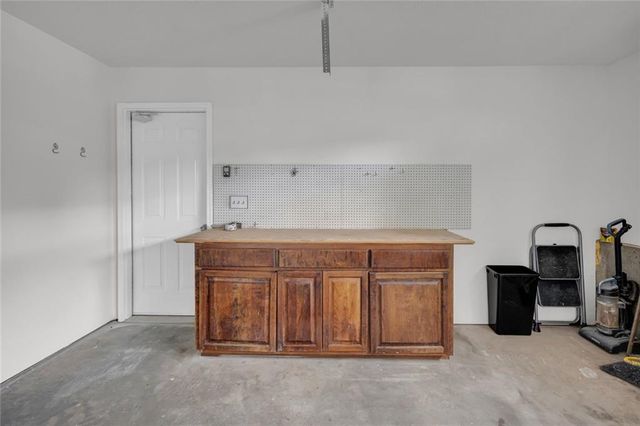 1170 Robert Pointe Way SE, Lawrenceville, GA 30045