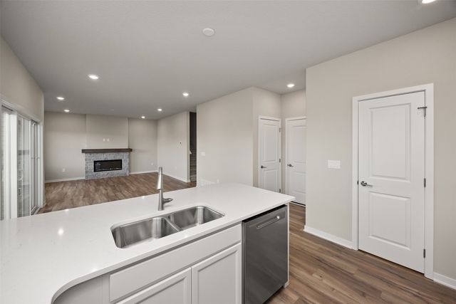 555 NW Compass Avenue, Waukee, IA 50263