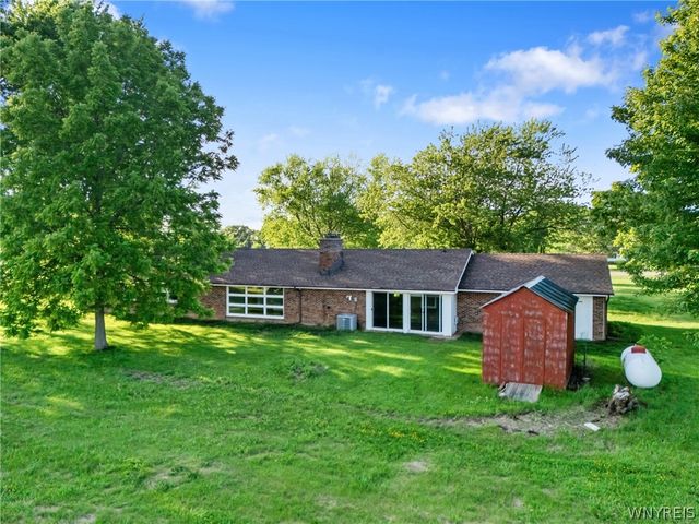1918 Lake Road, Porter, NY 14174
