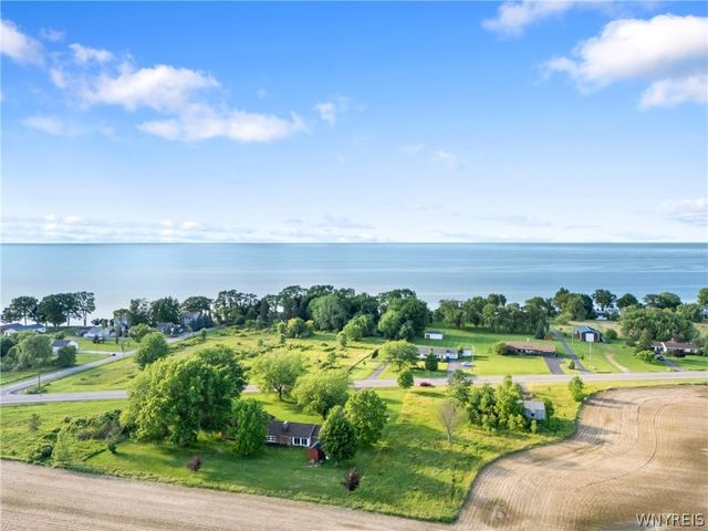 1918 Lake Road, Porter, NY 14174