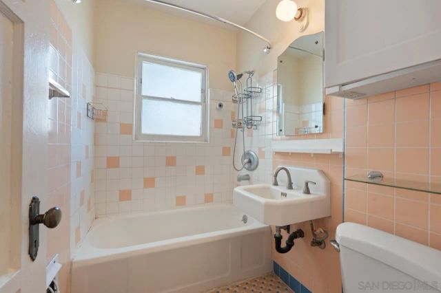 4881-4883 33rd st, San Diego, CA 92116