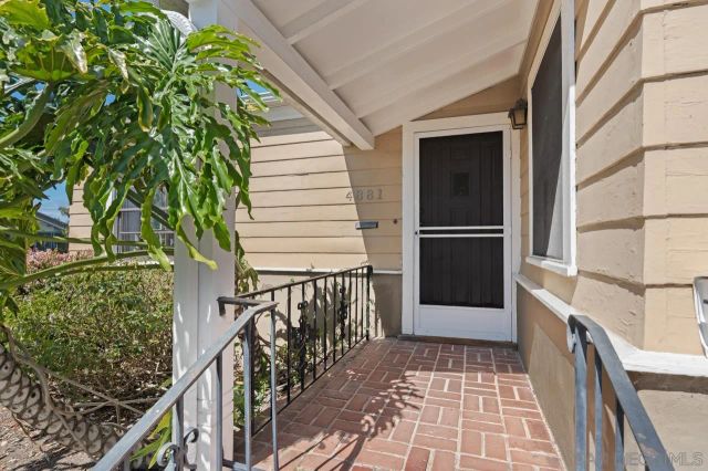 4881-4883 33rd st, San Diego, CA 92116