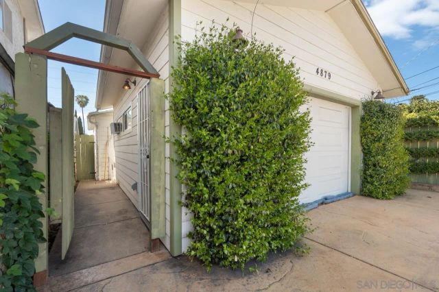 4881-4883 33rd st, San Diego, CA 92116