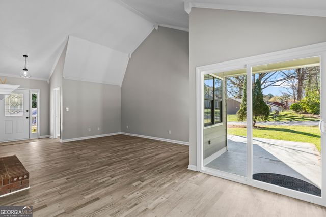 3044 Wildflower Lane, Snellville, GA 30039