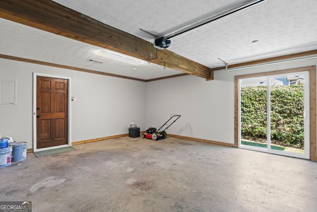 3044 Wildflower Lane, Snellville, GA 30039