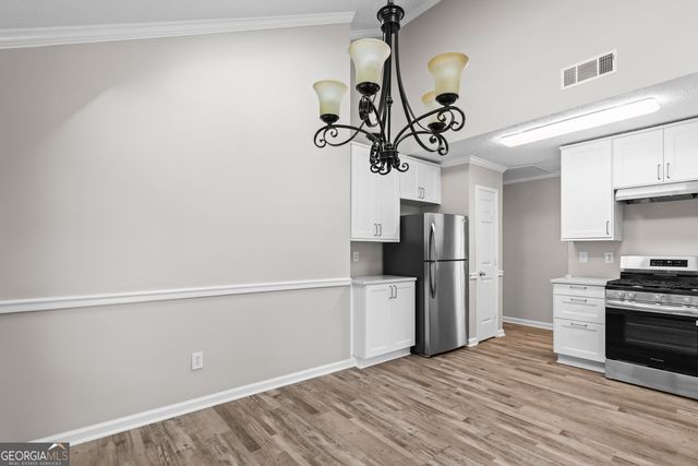 3044 Wildflower Lane, Snellville, GA 30039