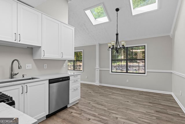 3044 Wildflower Lane, Snellville, GA 30039