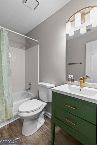 3044 Wildflower Lane, Snellville, GA 30039