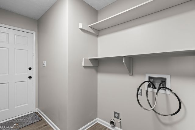 3044 Wildflower Lane, Snellville, GA 30039