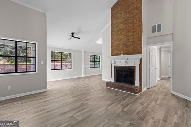 3044 Wildflower Lane, Snellville, GA 30039