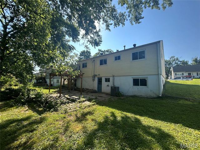 7243 General Sherman Lane, St Louis, MO 63123
